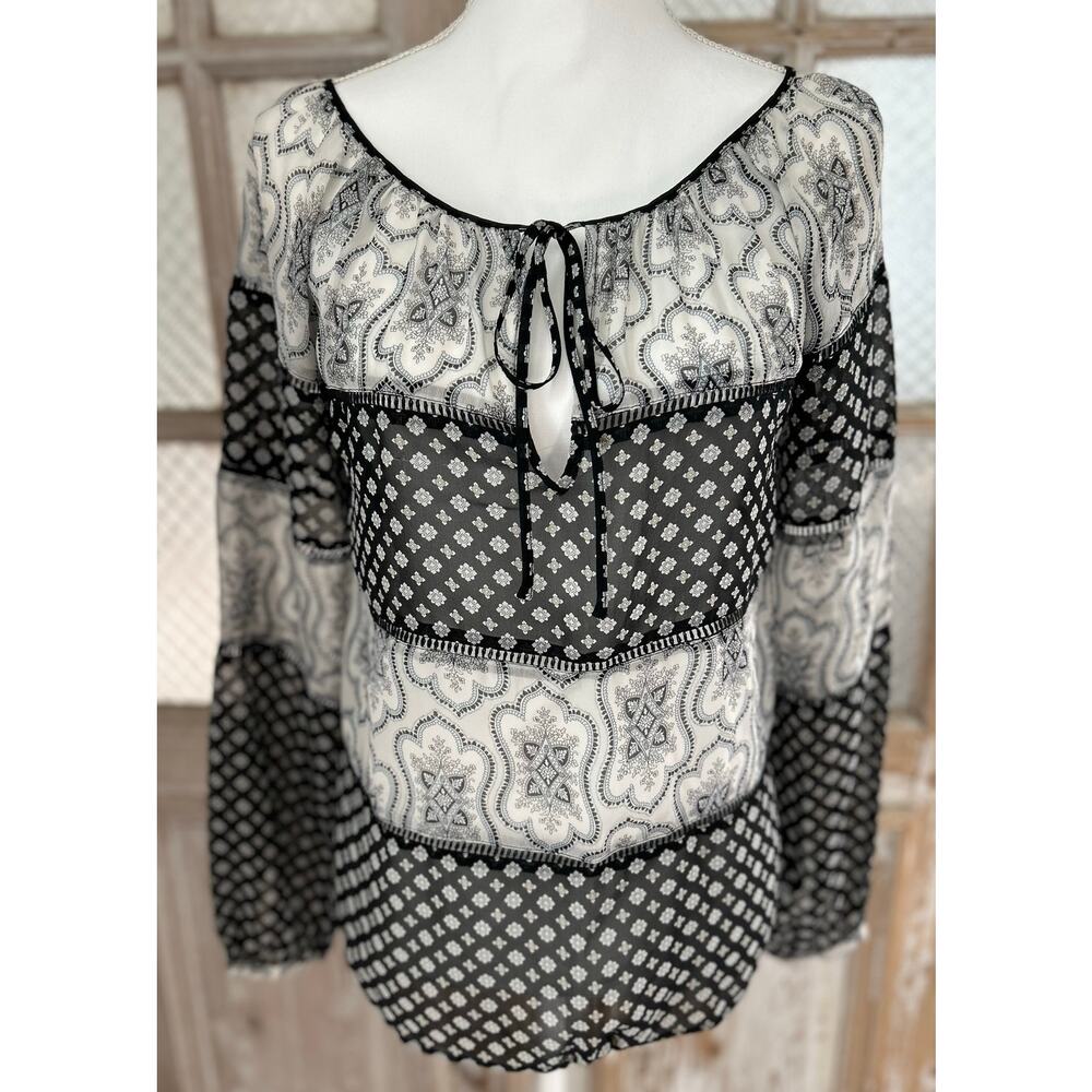 Women The Limited Silk Top, Black, White, Size M
